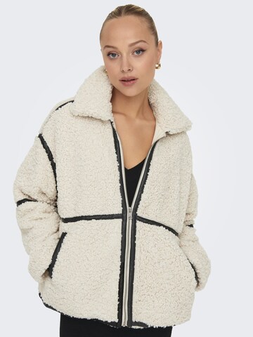 ONLY Winterjacke in Weiß: Vorderseite