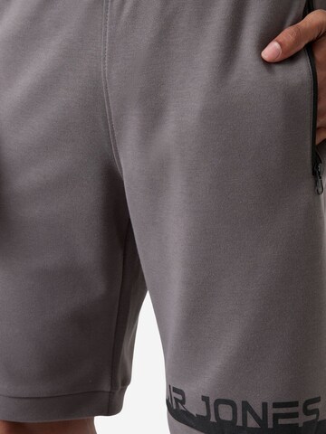 Tommy Life Hose 'Shorts'‌‌‌‌‌‌‌‌‌ in Grau
