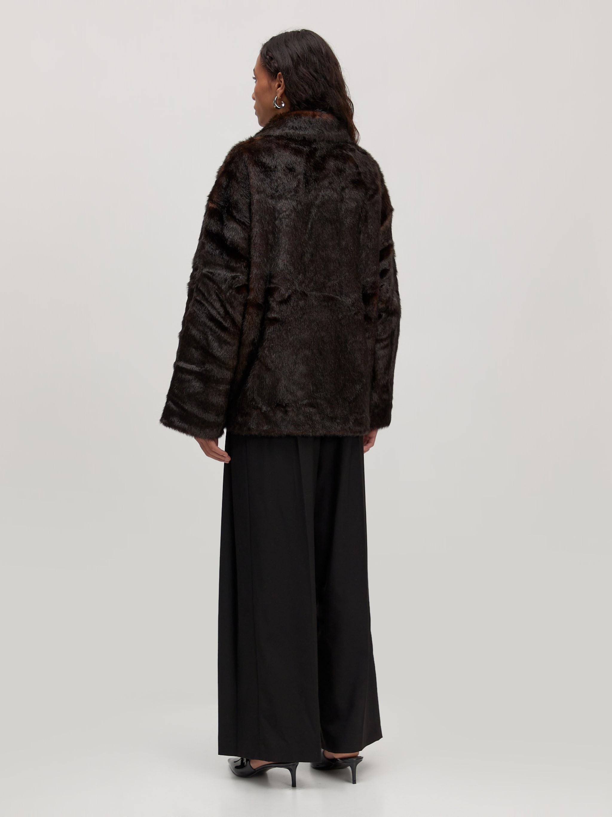 EDITED Productos Chaqueta de entretiempo 'Bay' marrón oscuro