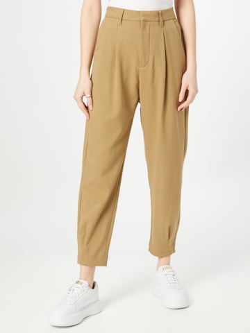 Copenhagen Muse Tapered Pleat-Front Pants 'TAILOR' in Green: front