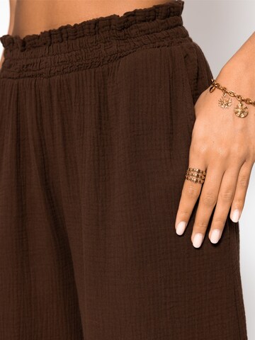 SASSYCLASSY Loose fit Pants in Brown