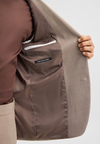 STRELLSON Regular Suit in Beige