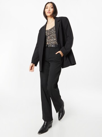 mbym Regular Trousers with creases in Black