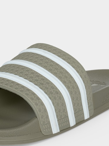 ADIDAS ORIGINALS Pantoletter 'ADILETTE' i grøn