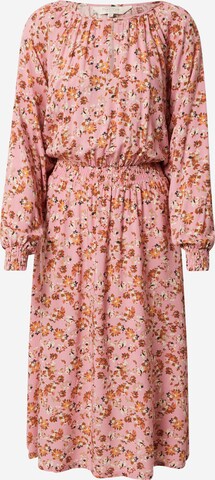 Robe 'Hilal' Part Two en rose : devant