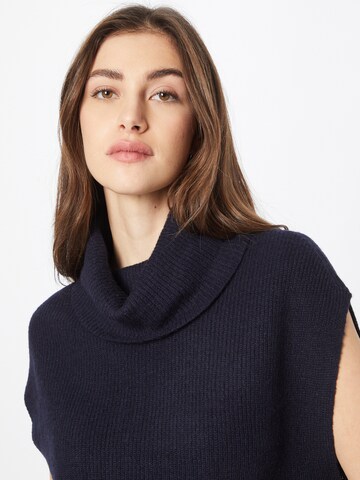 s.Oliver Sweater in Blue