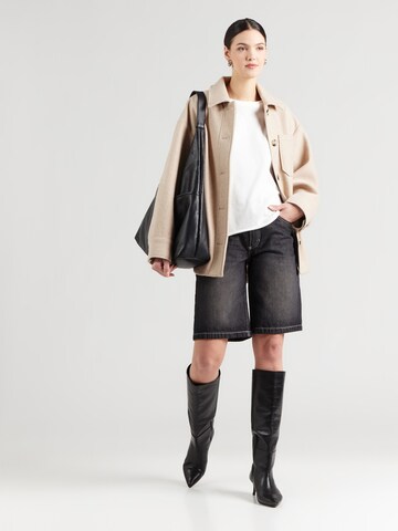 Tricou de la s.Oliver pe alb