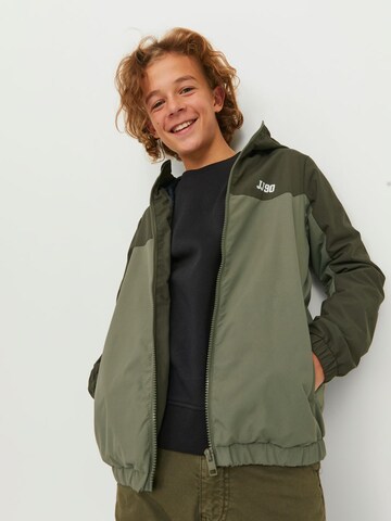 Jack & Jones Junior Φθινοπωρινό και ανοιξιάτικο μπουφάν σε πράσινο