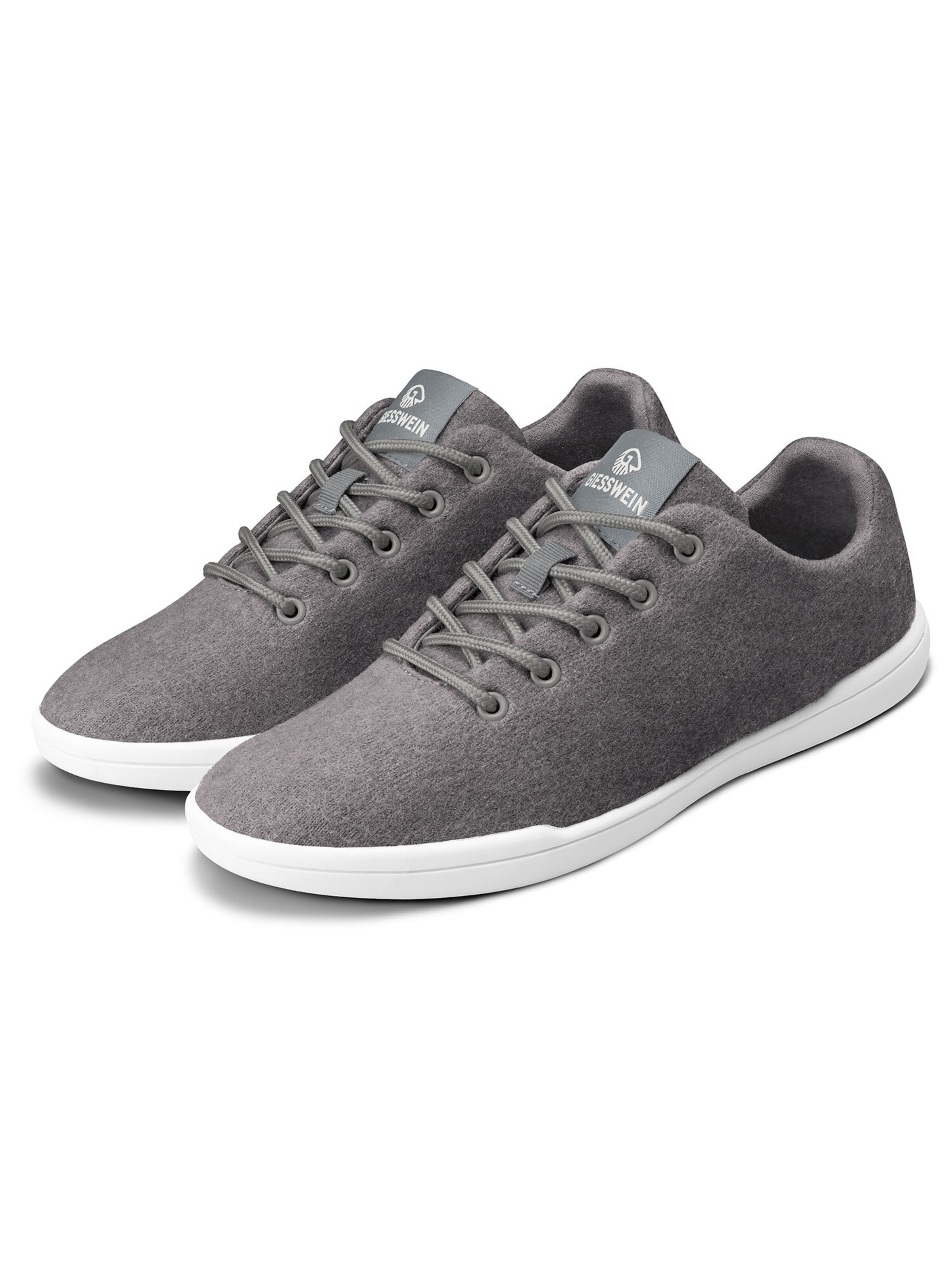 Baskets basses GIESSWEIN en gris