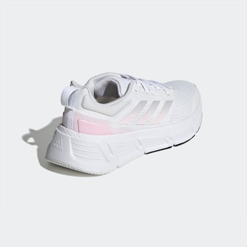 ADIDAS SPORTSWEAR - Sapatilhas baixas 'Questar' em branco