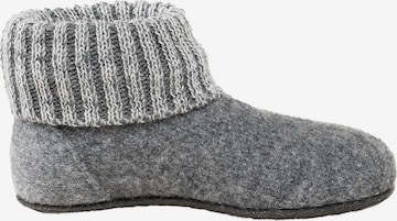 Gottstein Hausschuh 'Alpine Boot FE' in Grau: Vorderseite