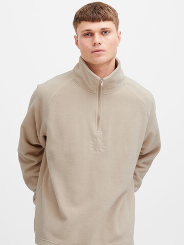 !Solid Sweater ' IBRAHIM ' in Beige: front