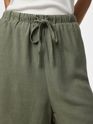 PIECES - regular Pantalón 'PCVinsty' en verde