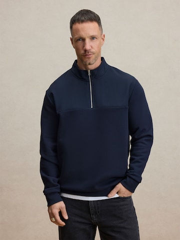 DAN FOX APPAREL - Sweatshirt 'Enzo' em azul: frente