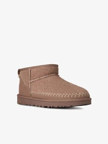 UGG - Botas 'Classic Ultra Mini' em bege