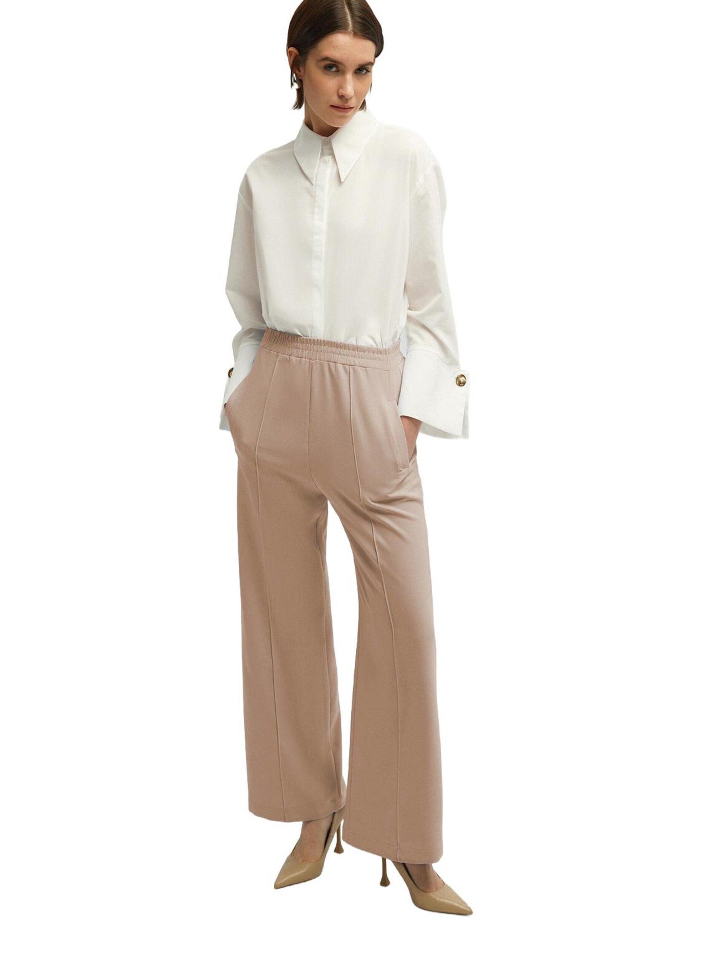 Touche Prive Loose fit Trousers with creases in Beige