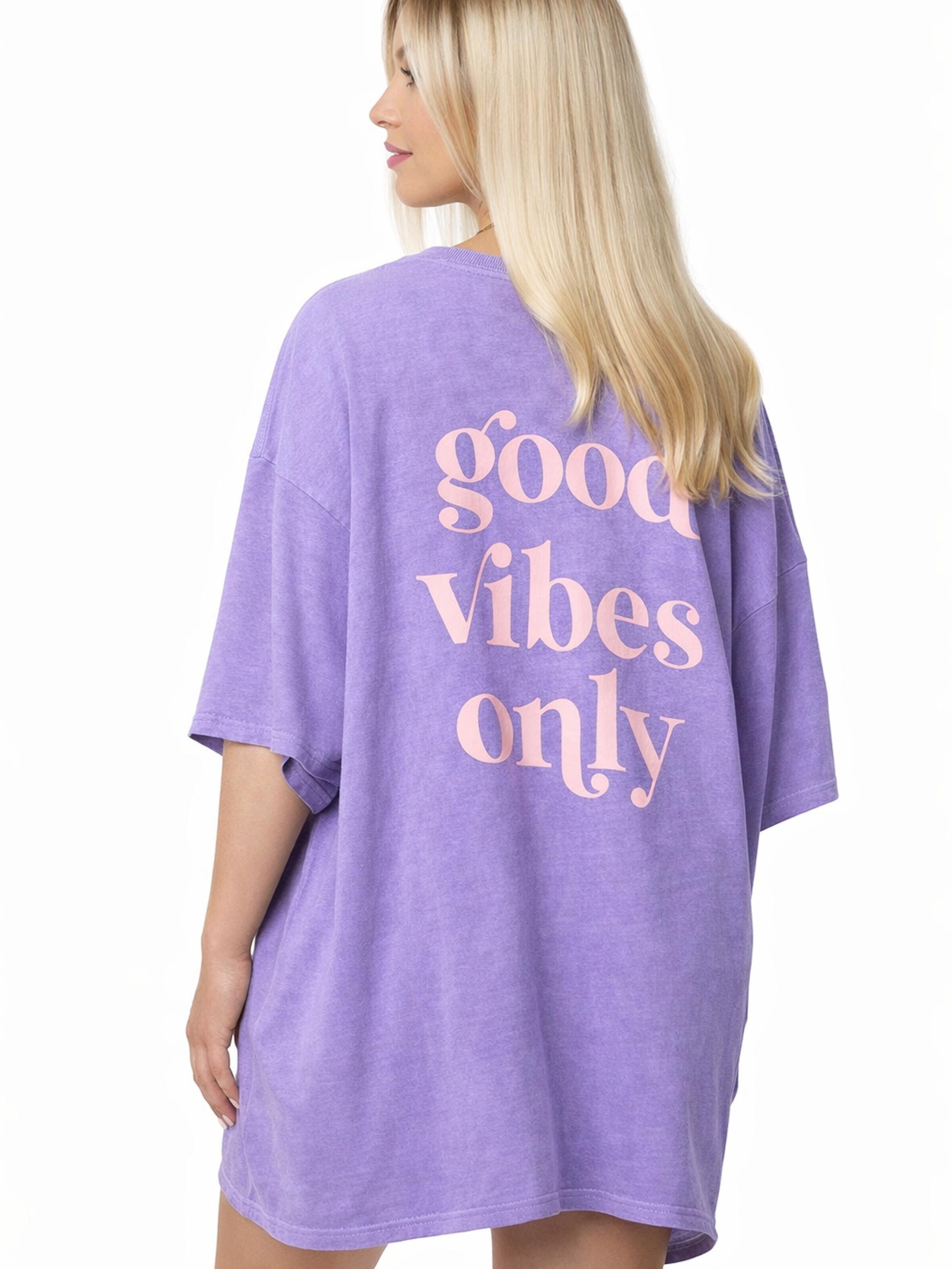 Worldclassca Oversizeshirt 'Oversize T-Shirt'‌‌‌ in Lila