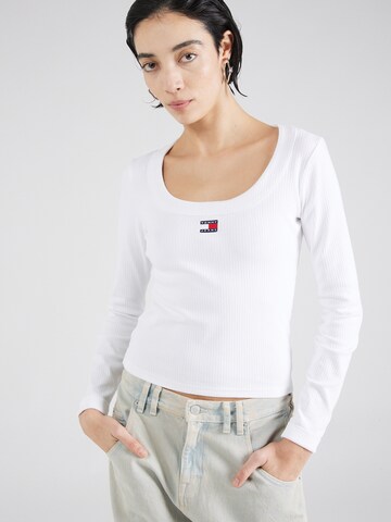 Tricou de la Tommy Jeans pe alb: față