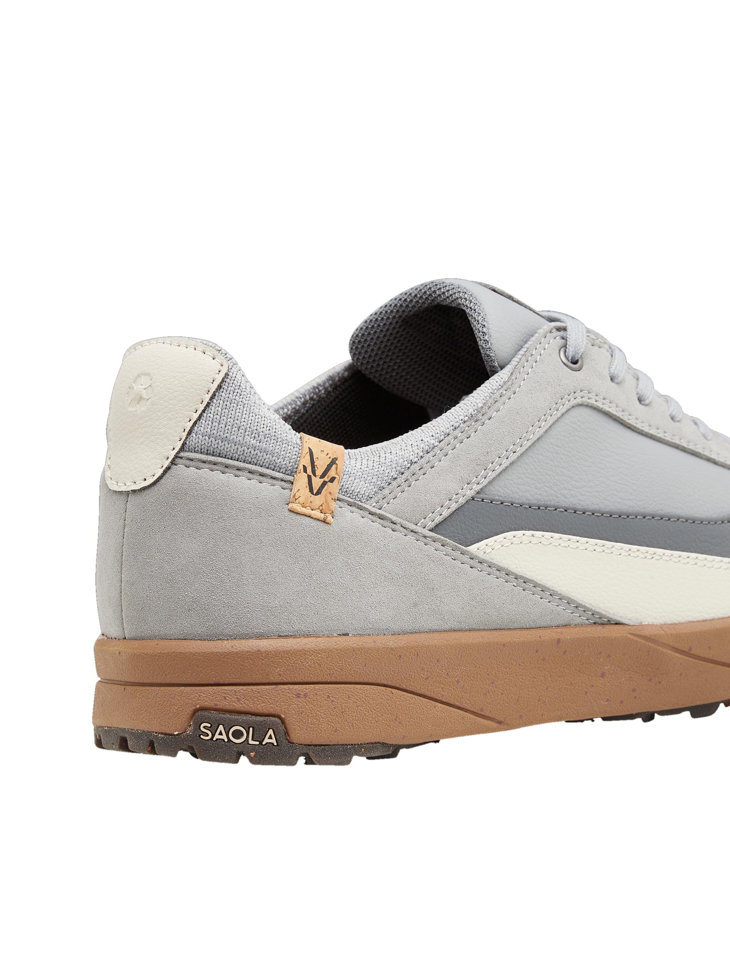 SAOLA Low shoe 'Quito Waterproof M Grey' in Grey