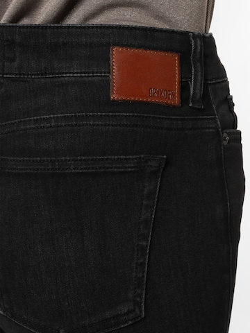 Slimfit Jeans 'Need' di DRYKORN in nero