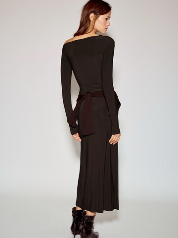 Abito di Pull&Bear in marrone