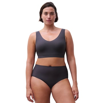 Chantelle Bugyi - fekete: elől