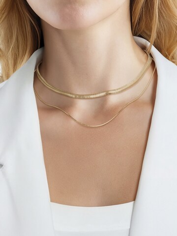 Yokoamii Necklace in Gold: front