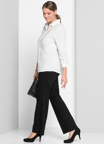 Bootcut Pantaloni modellanti di SHEEGO in nero