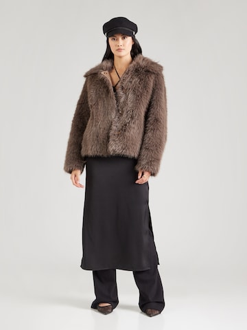 co'couture - Casaco de inverno 'Kita' em castanho