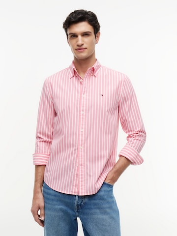 TOMMY HILFIGER Regular Fit Paita värissä vaaleanpunainen: etupuoli