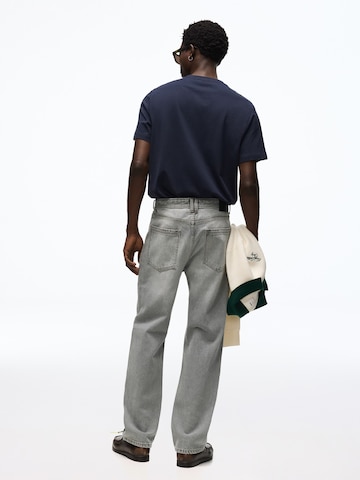 Bershka regular Jeans i grå