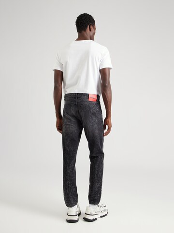 HUGO Red Regular Jeans in Grau