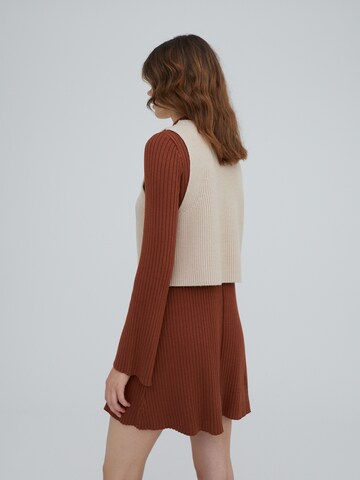 Pullover 'Hanna' di EDITED in beige