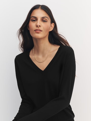 Next Свитер в Черный