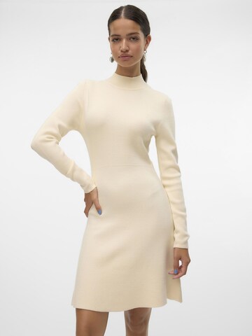 Robes en maille 'VMGold' VERO MODA en beige : devant