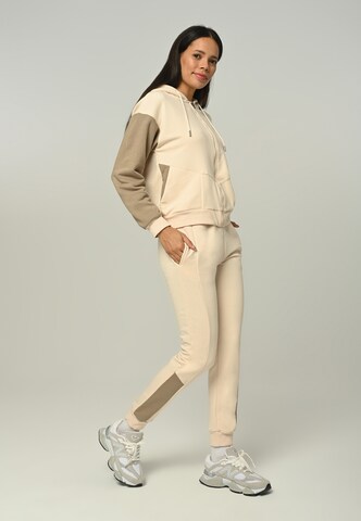 Tom Barron Tracksuit in Beige