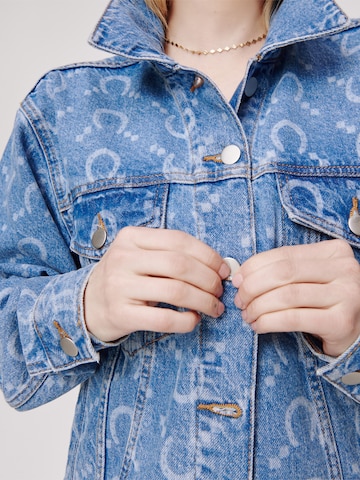 Daahls by Emma Roberts exclusively for ABOUT YOU Between-Season Jacket 'Nala' in Blue