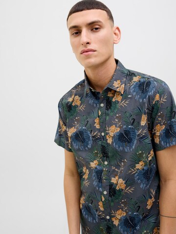 JACK & JONES Comfort Fit Skjorte i grå