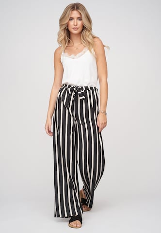 Loosefit Pantaloni di Cloud5ive in nero
