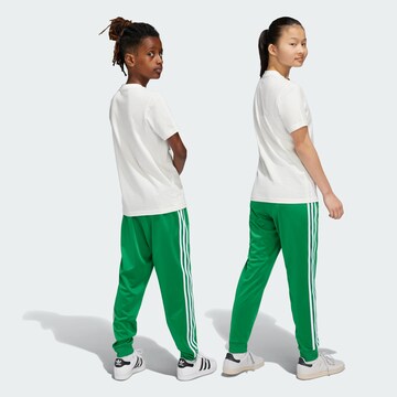 ADIDAS ORIGINALS Tapered Trousers 'Adicolor' in Green