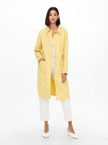 Manteau mi-saison JDY en jaune