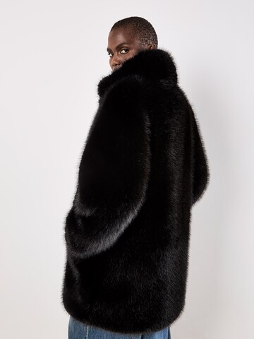 Manteau d’hiver Apricot en noir