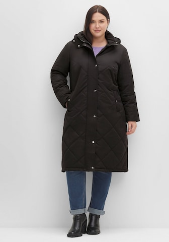 SHEEGO Between-seasons coat in Black: front