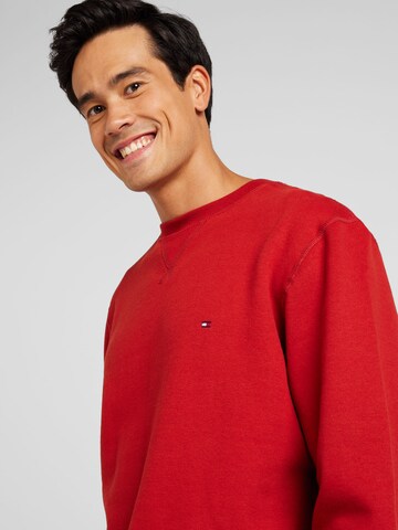 TOMMY HILFIGER Свитшот 'Essential' в Красный