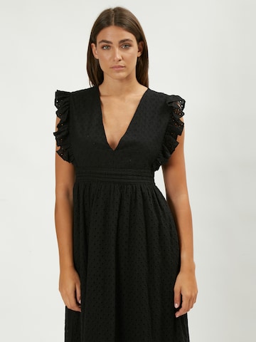 Rochie de la Influencer pe negru