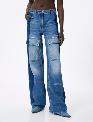 Koton Loosefit Jeans in Blau: Vorderseite