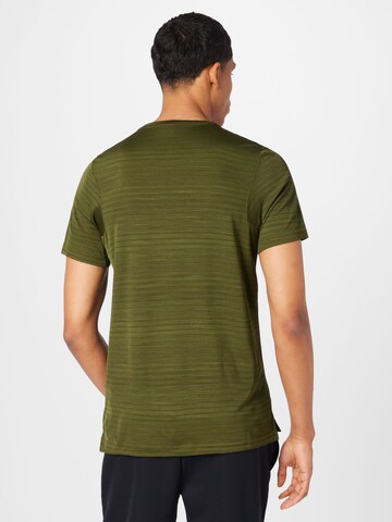 NIKE Функционална тениска 'Superset' в зелено