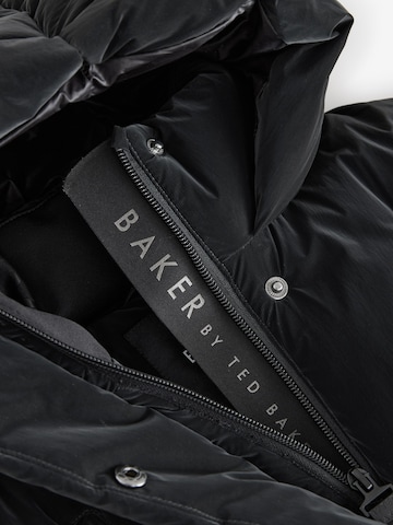 Baker by Ted Baker Пальто в Черный