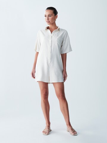 Tuta jumpsuit 'Amalfi' di St MRLO in beige