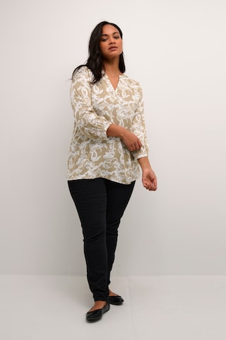 KAFFE CURVE Blouse 'Claira' in Bruin